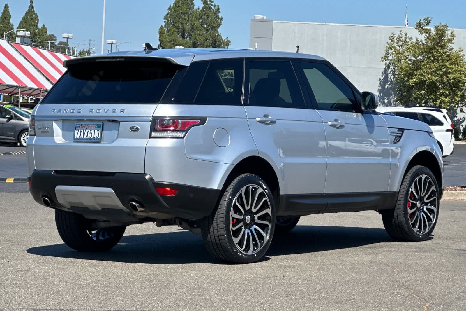Used 2016 Land Rover Range Rover Sport Supercharged AWD/4WD image 2