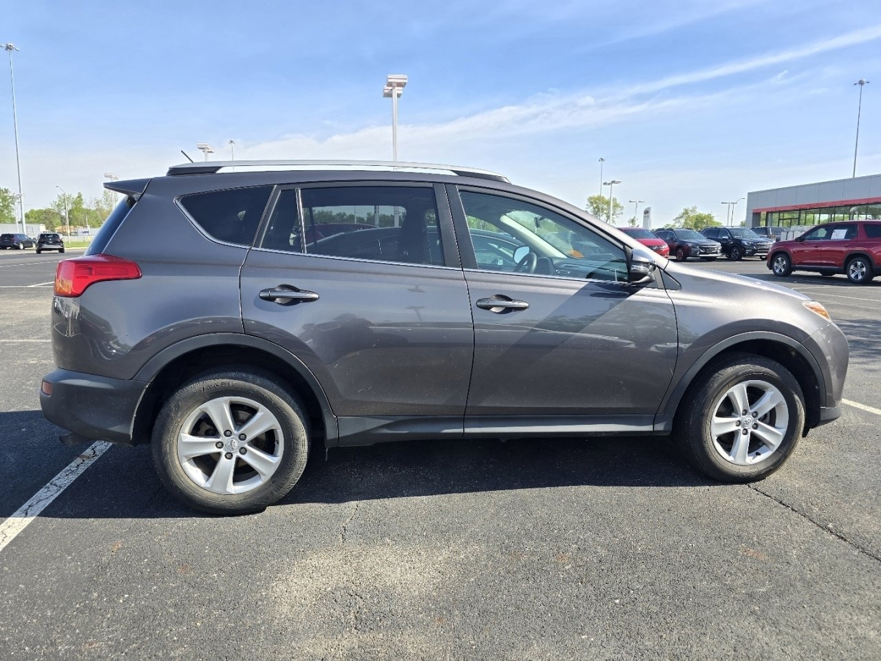 Used 2014 Toyota RAV4 XLE AWD/4WD image 8