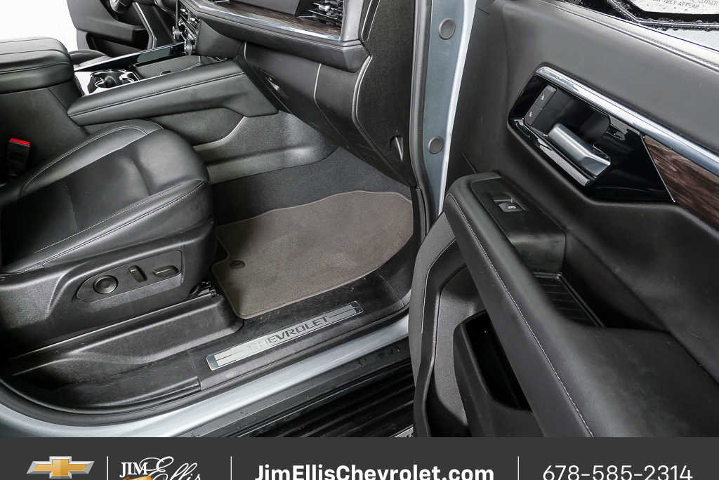 Certified 2025 Chevrolet Tahoe LT image 24