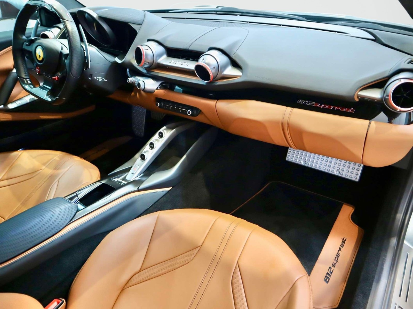 Certified 2019 Ferrari 812 Superfast RWD image 14