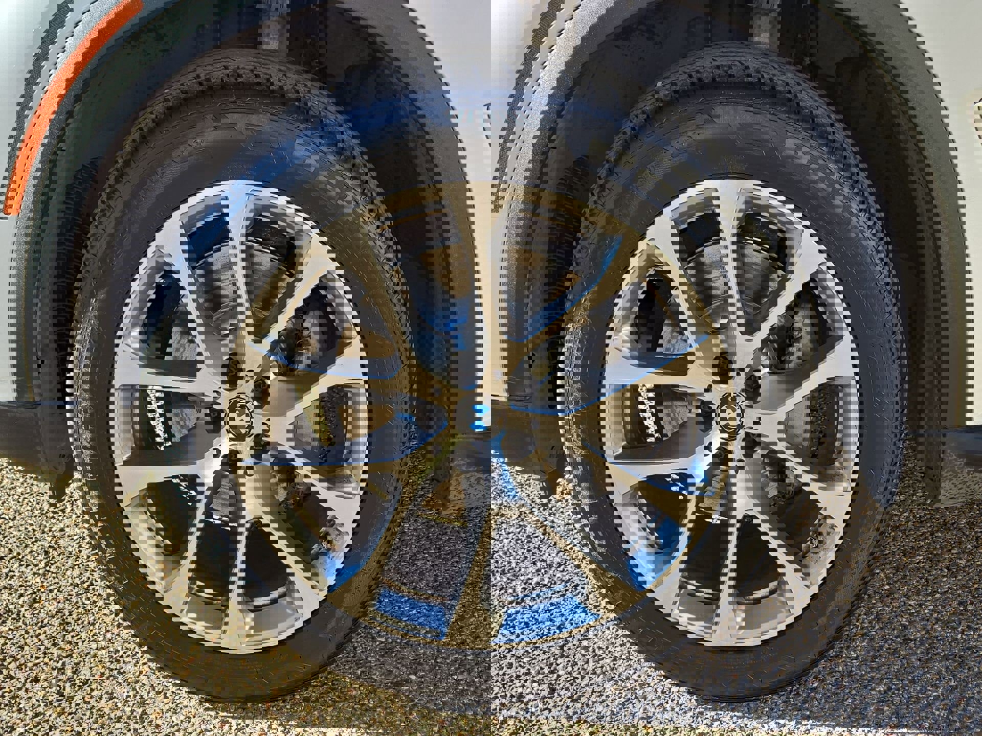 Used 2023 BMW X5 xDrive40i w/ Premium Package image 11