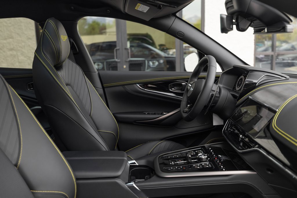 New 2026 Aston Martin DBX 707 image 29