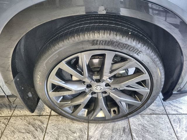 New 2025 Toyota Crown Signia image 10