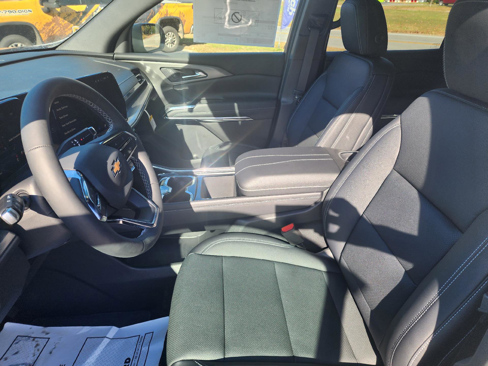 New 2026 Chevrolet Traverse LT w/ Driver Confidence Package image 5