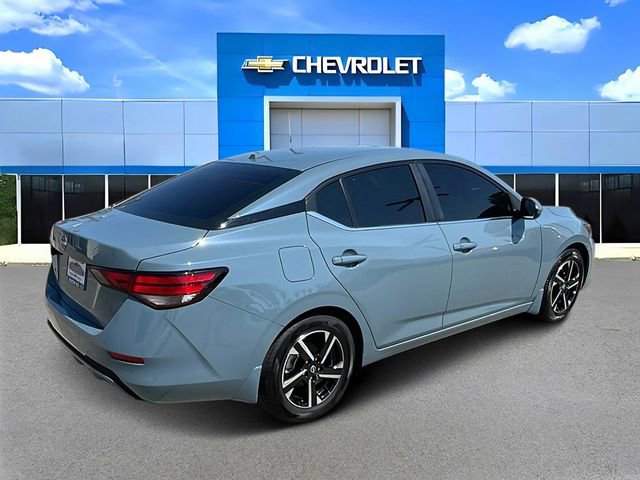 Used 2025 Nissan Sentra SV w/ Trunk Package image 3