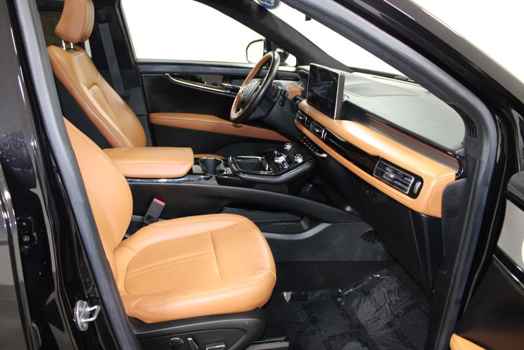 Used 2023 Lincoln Nautilus Black Label w/ Cargo Utility Package image 29