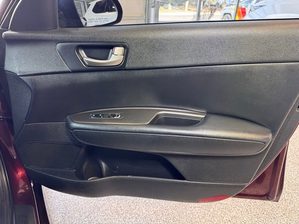 Used 2020 Kia Optima LX image 45