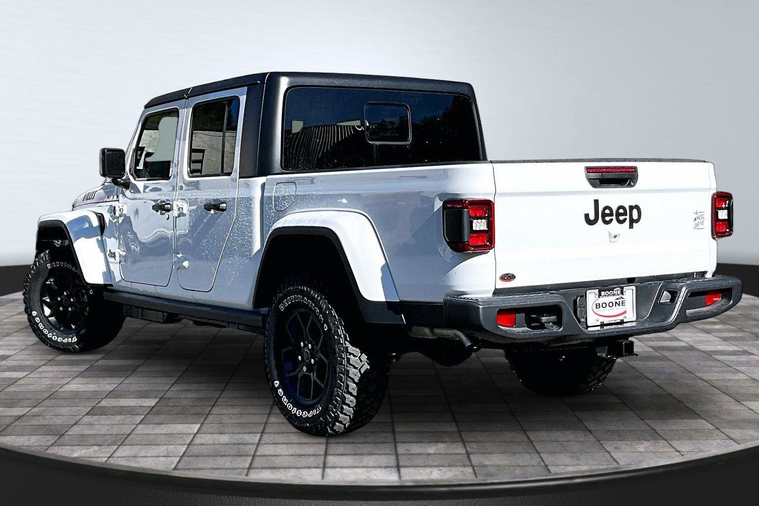 New 2026 Jeep Gladiator Mojave AWD/4WD image 3