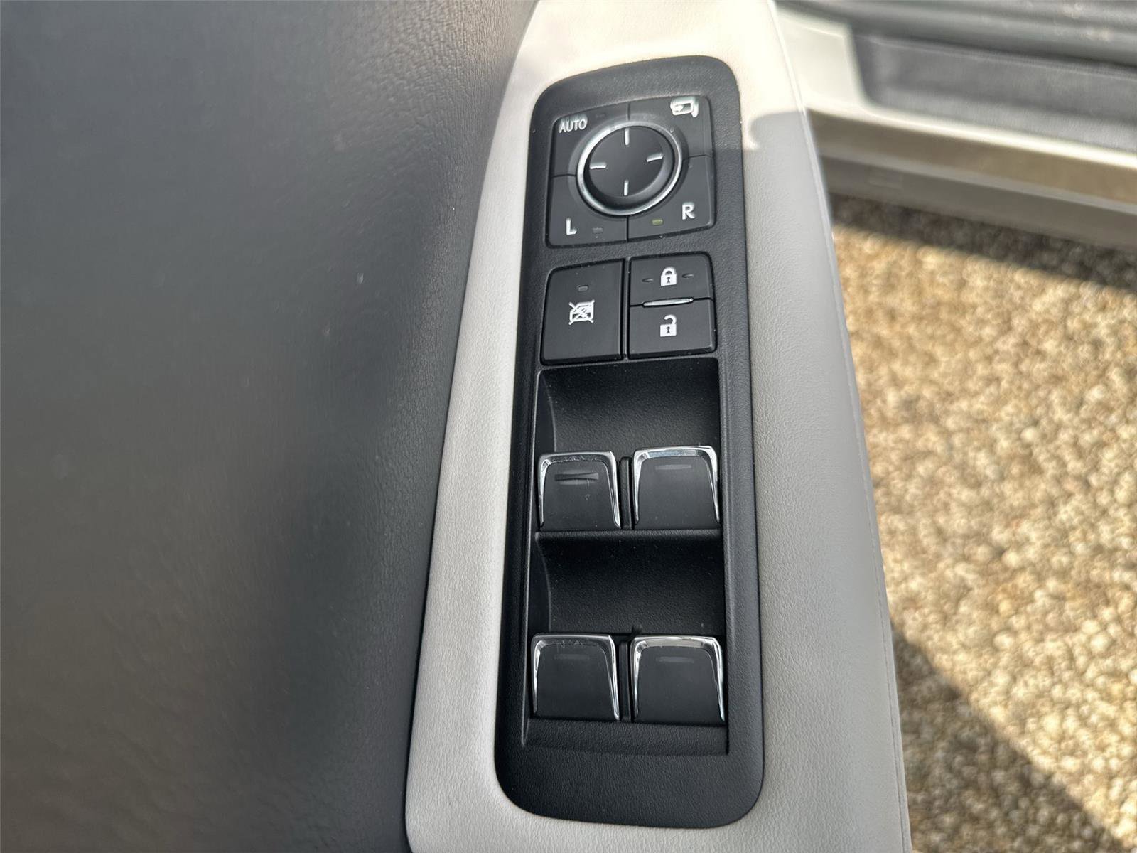 Used 2022 Lexus RX 350 FWD w/ Premium Package image 13