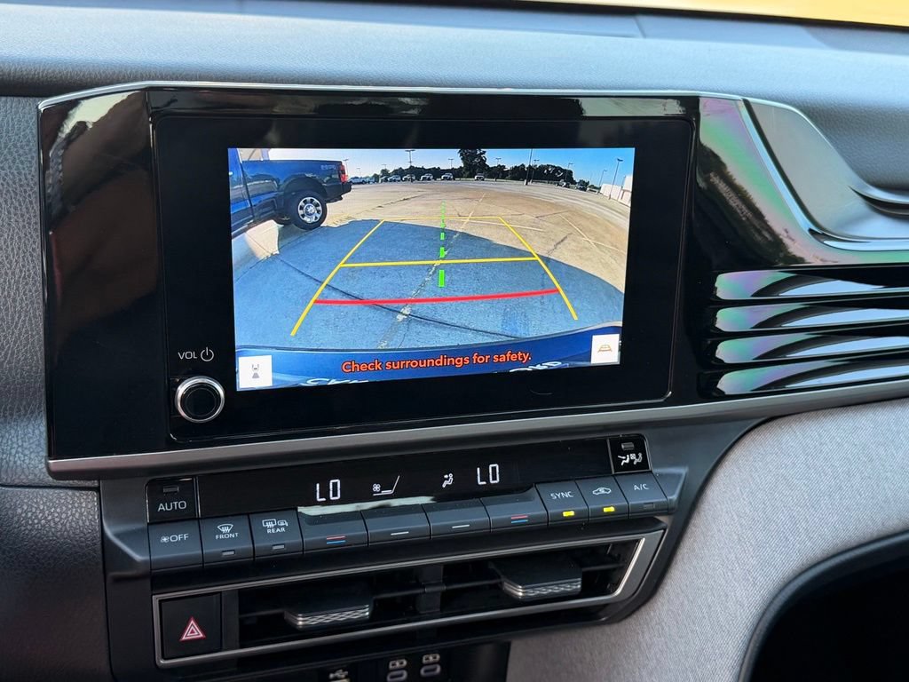 Used 2025 Toyota Camry LE FWD image 38