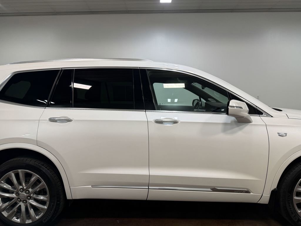 Used 2023 Cadillac XT6 Premium Luxury image 32