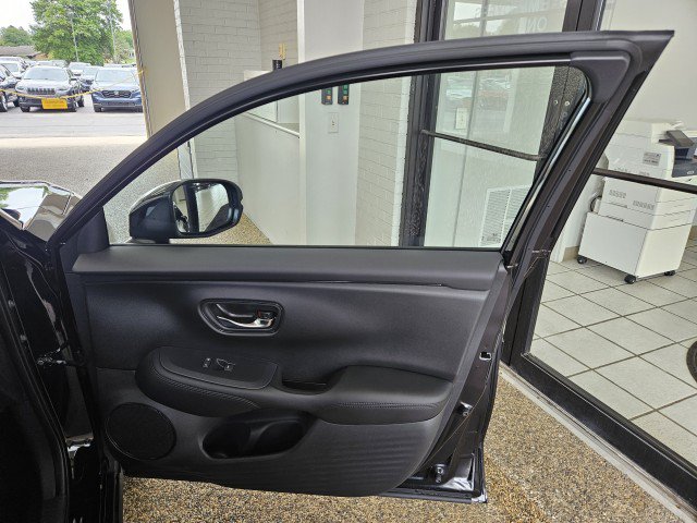 New 2027 Honda HR-V LX image 14
