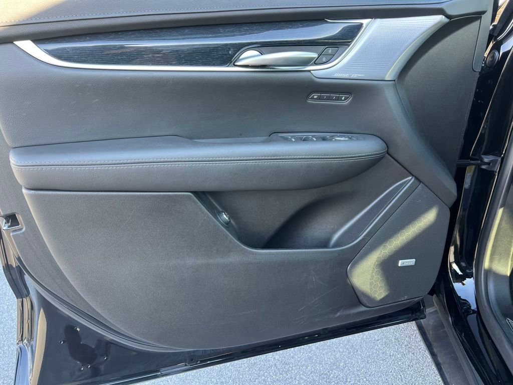 Certified 2025 Cadillac XT5 Premium Luxury image 36