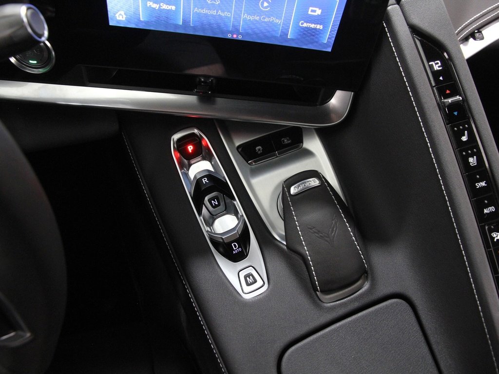 Used 2025 Chevrolet Corvette Stingray Preferred Cpe w/ 2LT image 17