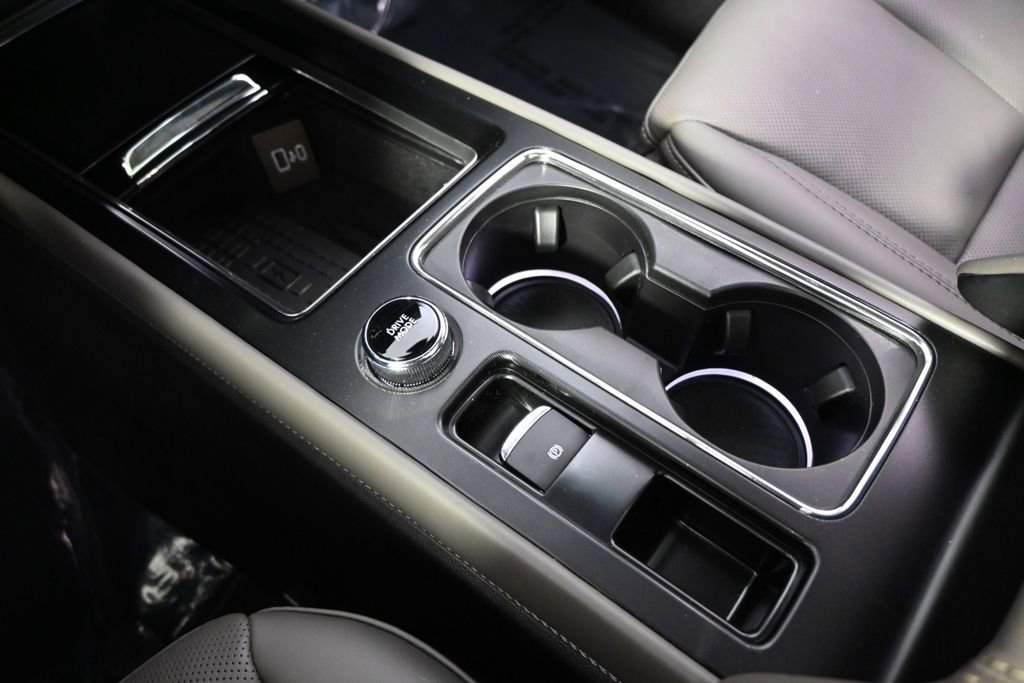 New 2026 Lincoln Corsair Reserve w/ Jet Appearance Package AWD/4WD image 33