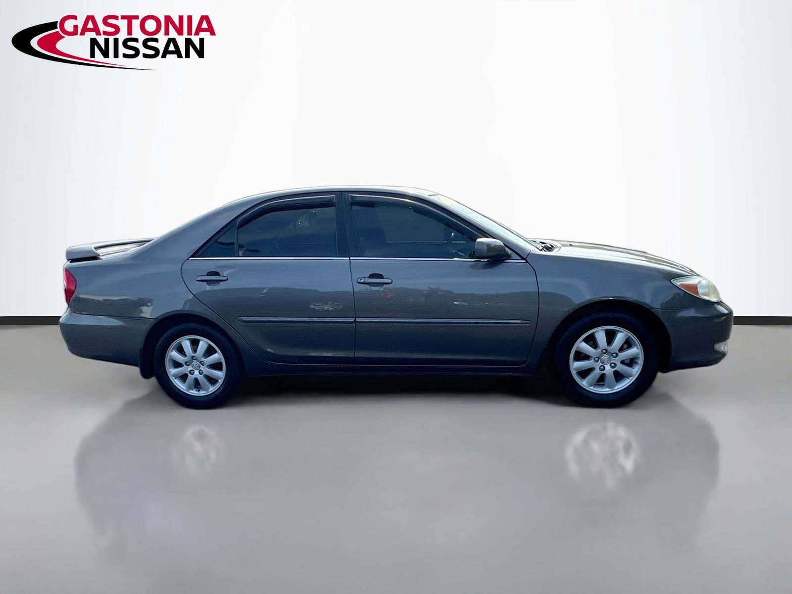 Used 2004 Toyota Camry XLE FWD image 10