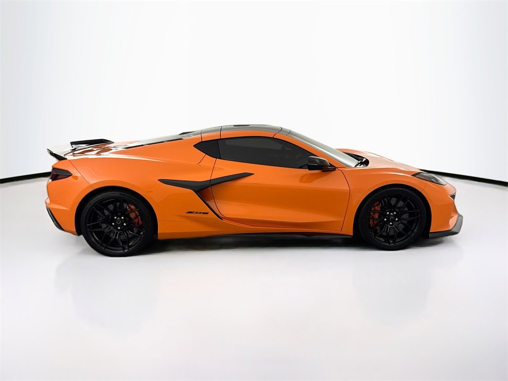 Used 2023 Chevrolet Corvette Z06 image 4