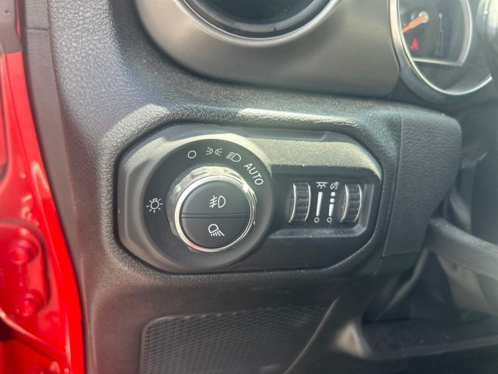 Used 2022 Jeep Gladiator Sport AWD/4WD image 14