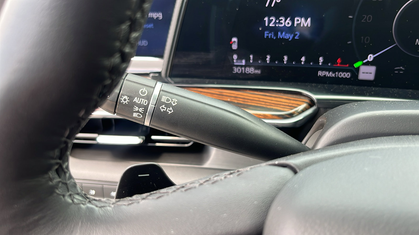 New 2024 Cadillac Escalade Premium Luxury image 40