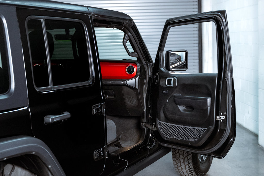Used 2021 Jeep Wrangler Unlimited Rubicon AWD/4WD image 26