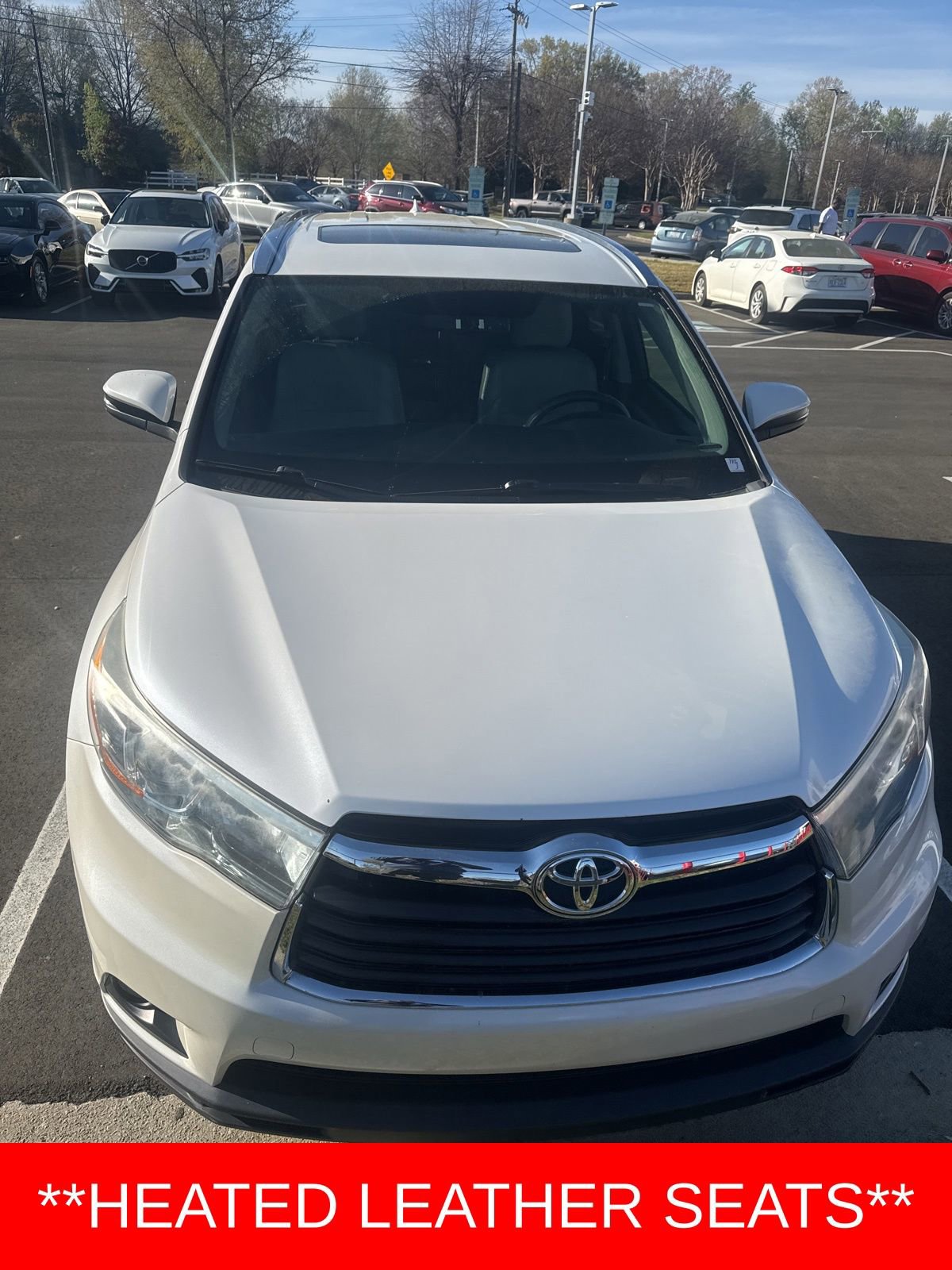 Used 2015 Toyota Highlander XLE FWD image 1