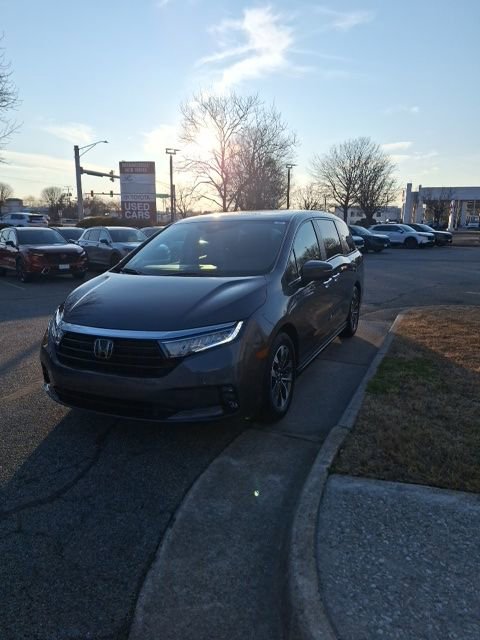 Used 2023 Honda Odyssey EX-L image 3