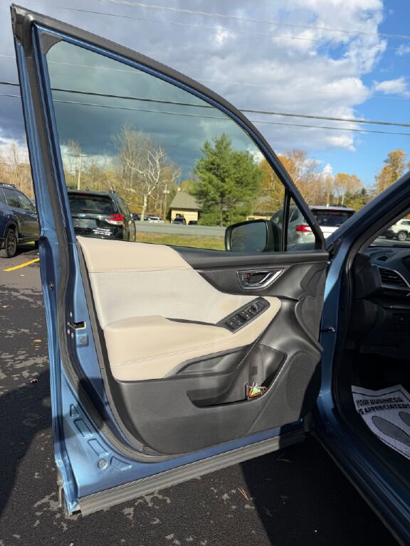 Certified 2023 Subaru Forester Premium image 16