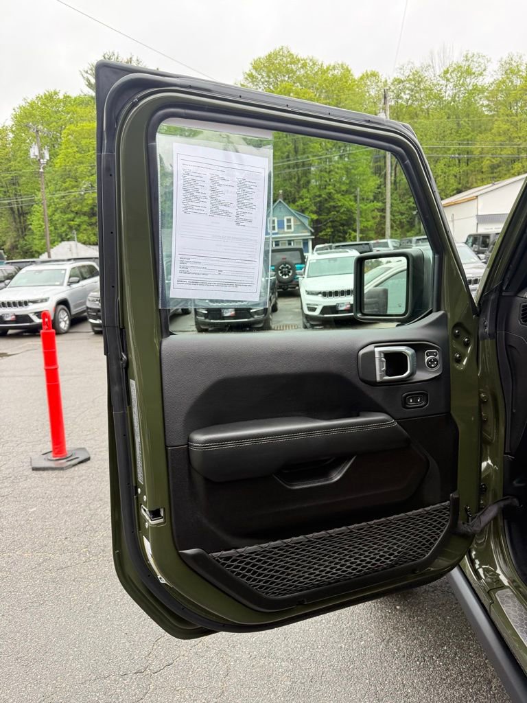 Used 2022 Jeep Wrangler Rubicon image 33