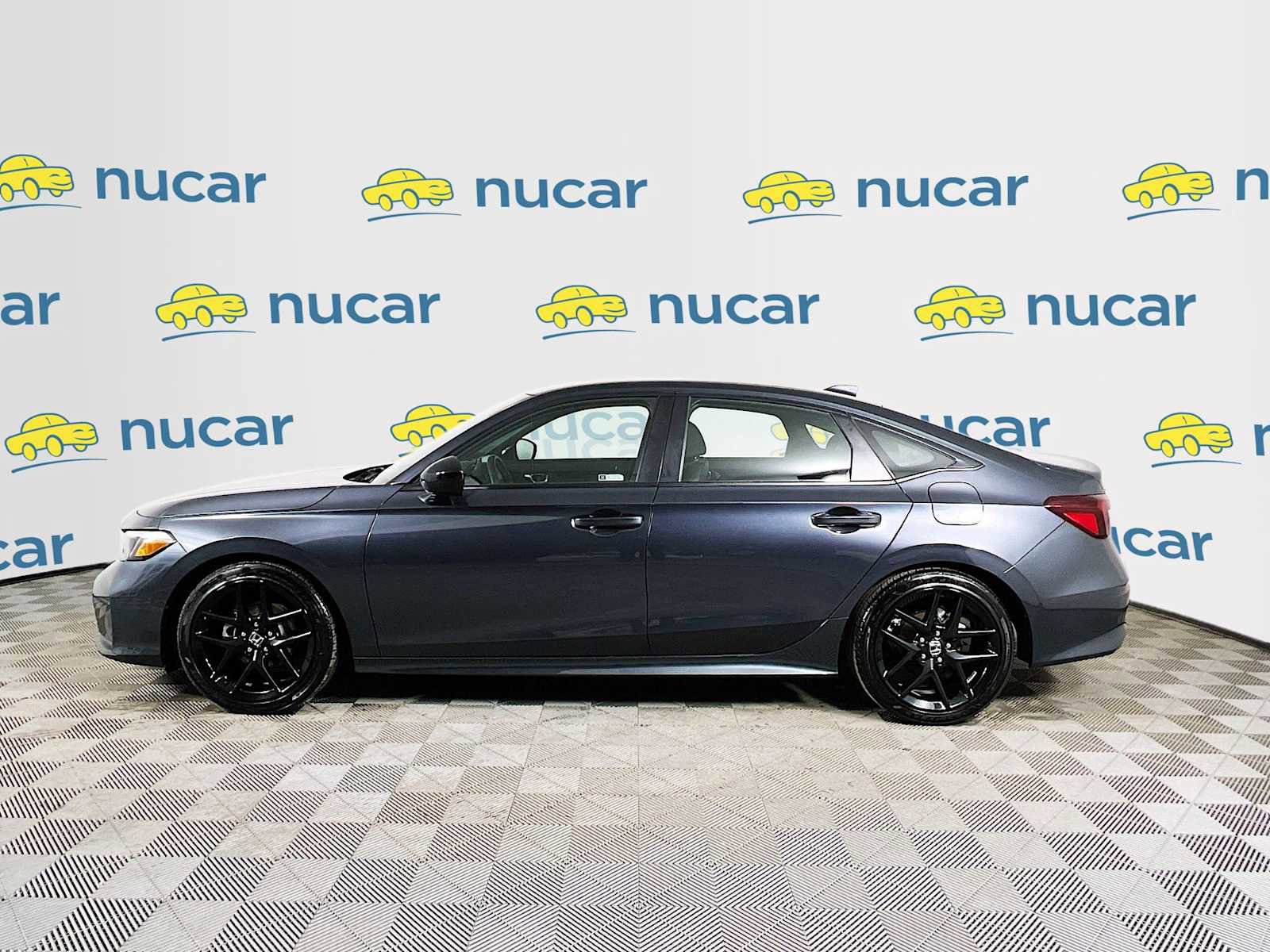 Used 2025 Honda Civic Sport image 4