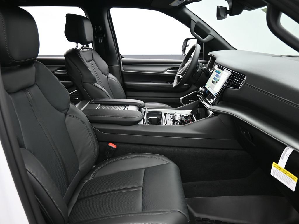 New 2026 Jeep Grand Wagoneer 4WD image 23