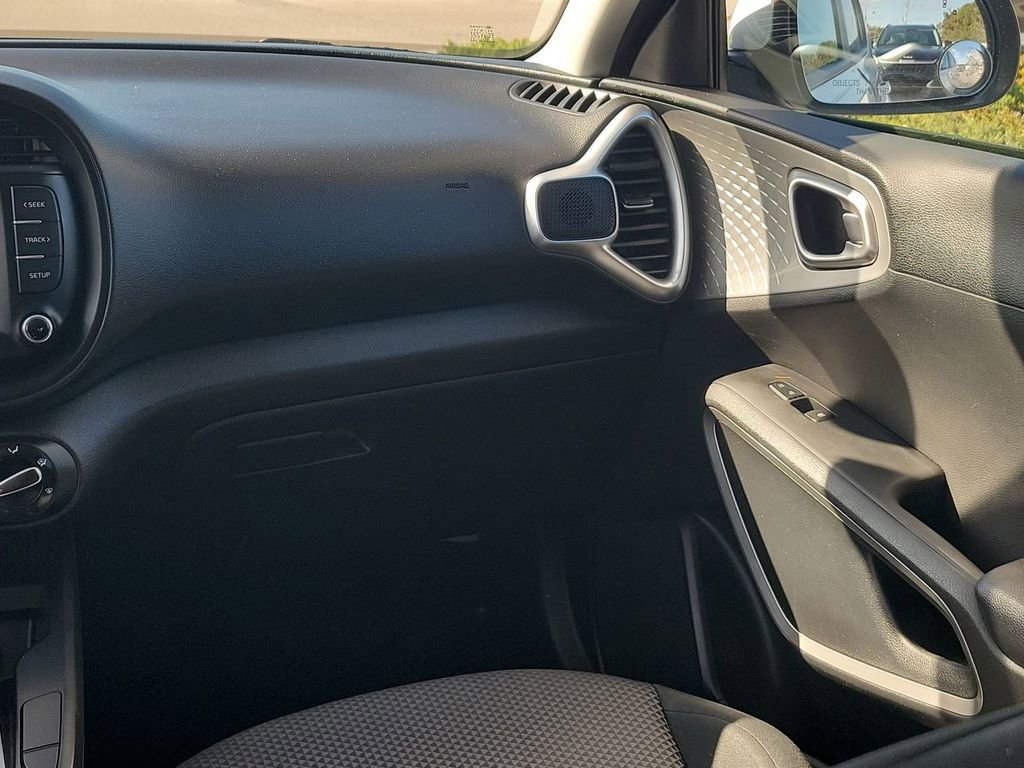 Used 2024 Kia Soul LX w/ Option Group 015 image 17