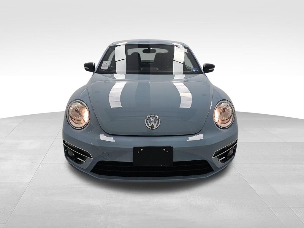 Used 2014 Volkswagen Beetle R-Line FWD image 2