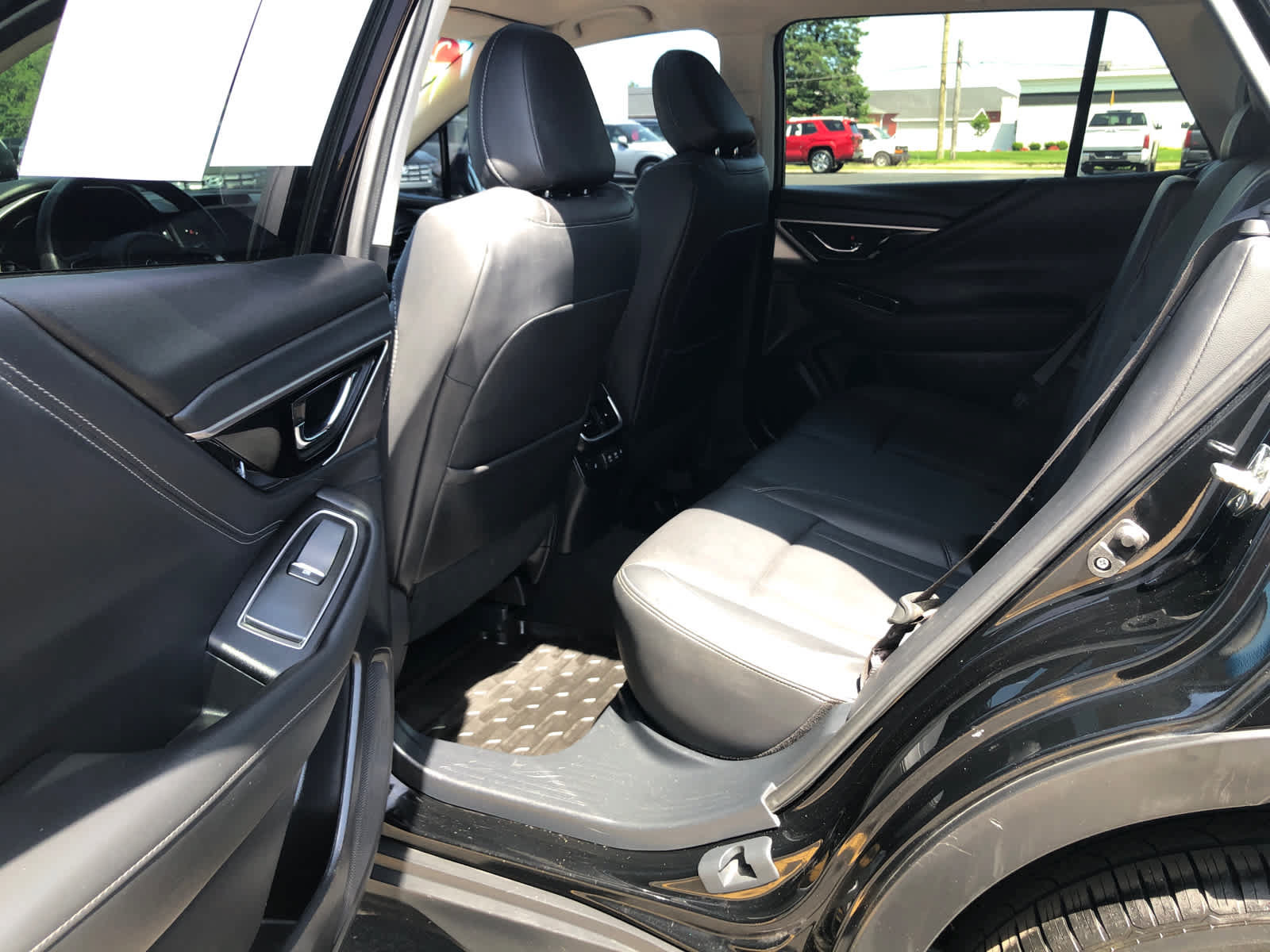 Used 2020 Subaru Outback Limited XT AWD/4WD image 23