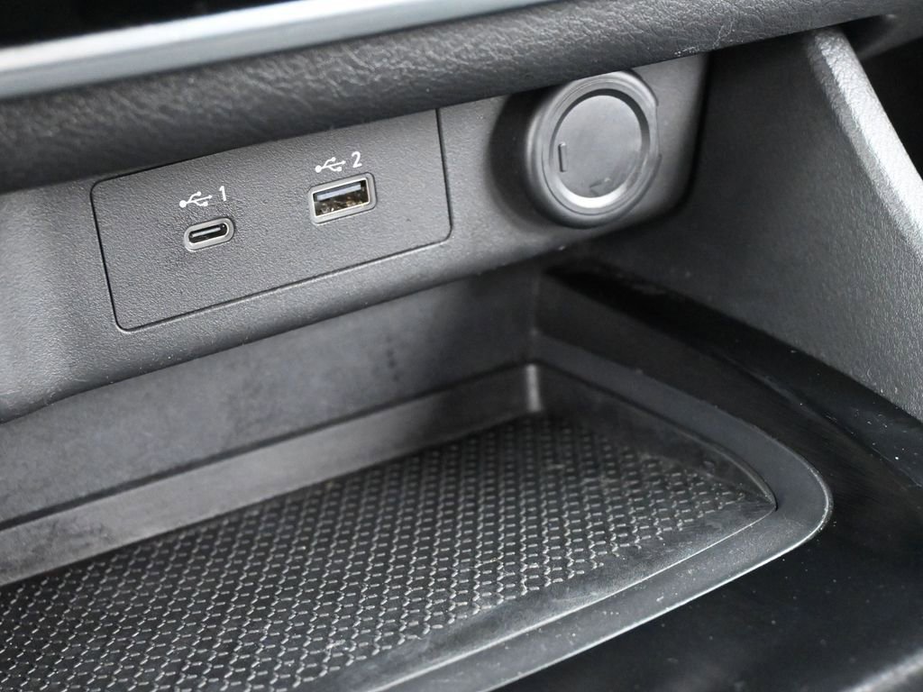 Used 2021 Nissan Rogue S image 22