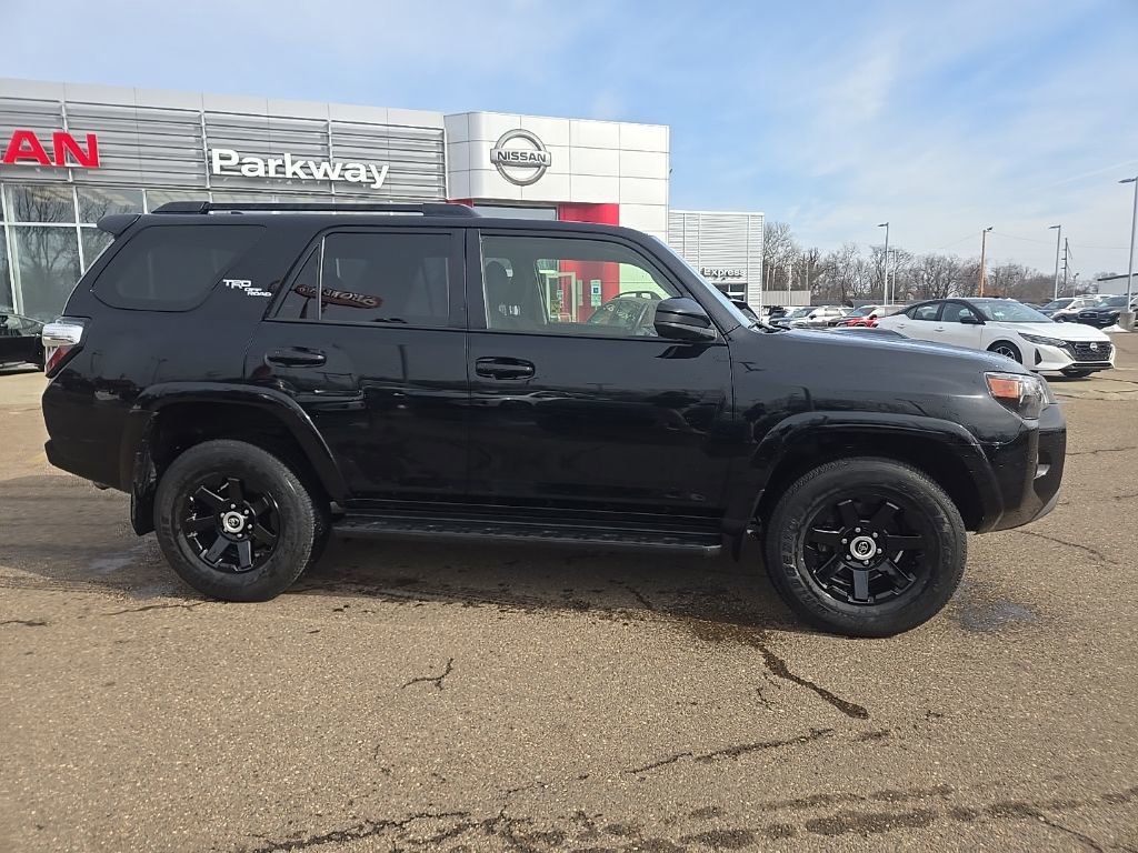 Used 2024 Toyota 4Runner TRD Off-Road image 8