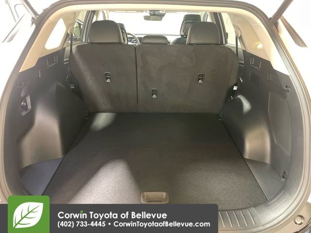 Used 2025 Kia Sportage SX image 17