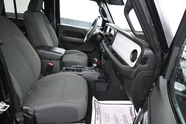 Used 2024 Jeep Wrangler Unlimited Sport AWD/4WD image 7