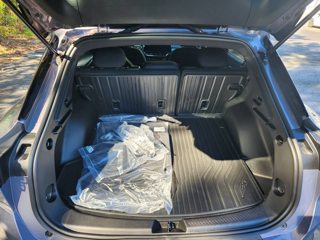 New 2026 Chevrolet Equinox EV LT FWD image 6