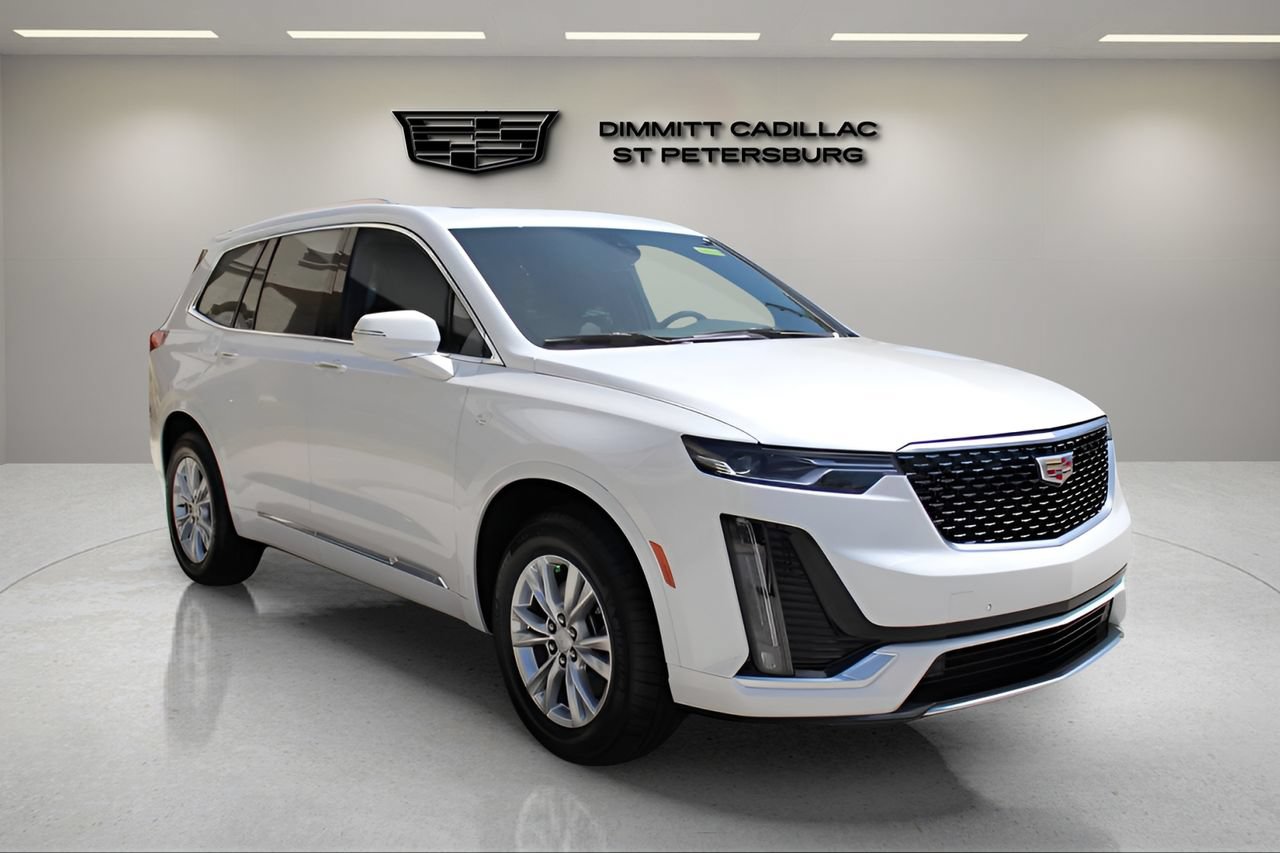 New 2025 Cadillac XT6 Luxury FWD image 7