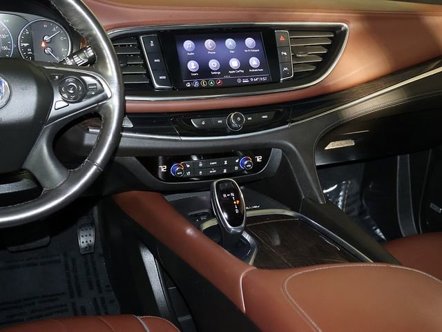 Used 2021 Buick Enclave Avenir w/ Avenir Technology Package AWD/4WD image 17
