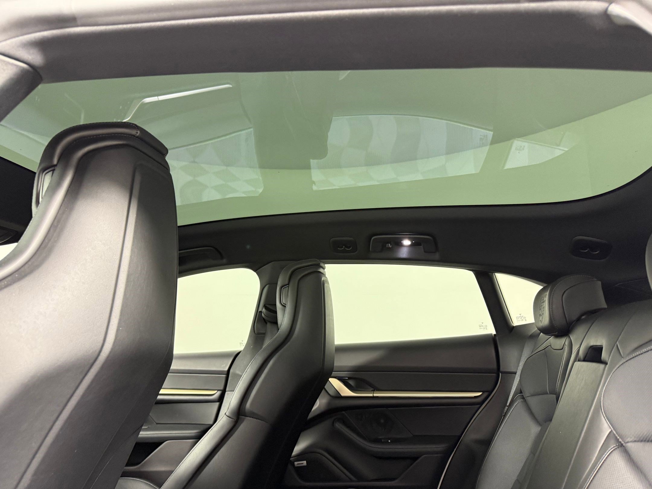 Used 2022 Porsche Taycan 4 Cross Turismo image 27