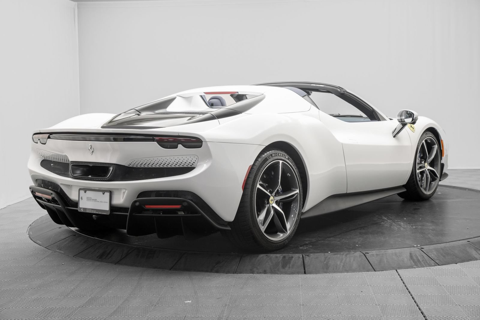 Used 2026 Ferrari 296 GTS RWD image 7