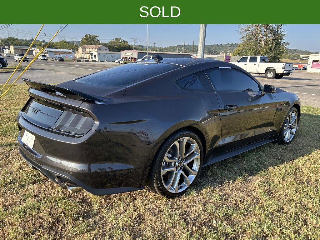 Used 2022 Ford Mustang GT Premium w/ Equipment Group 401A RWD image 4