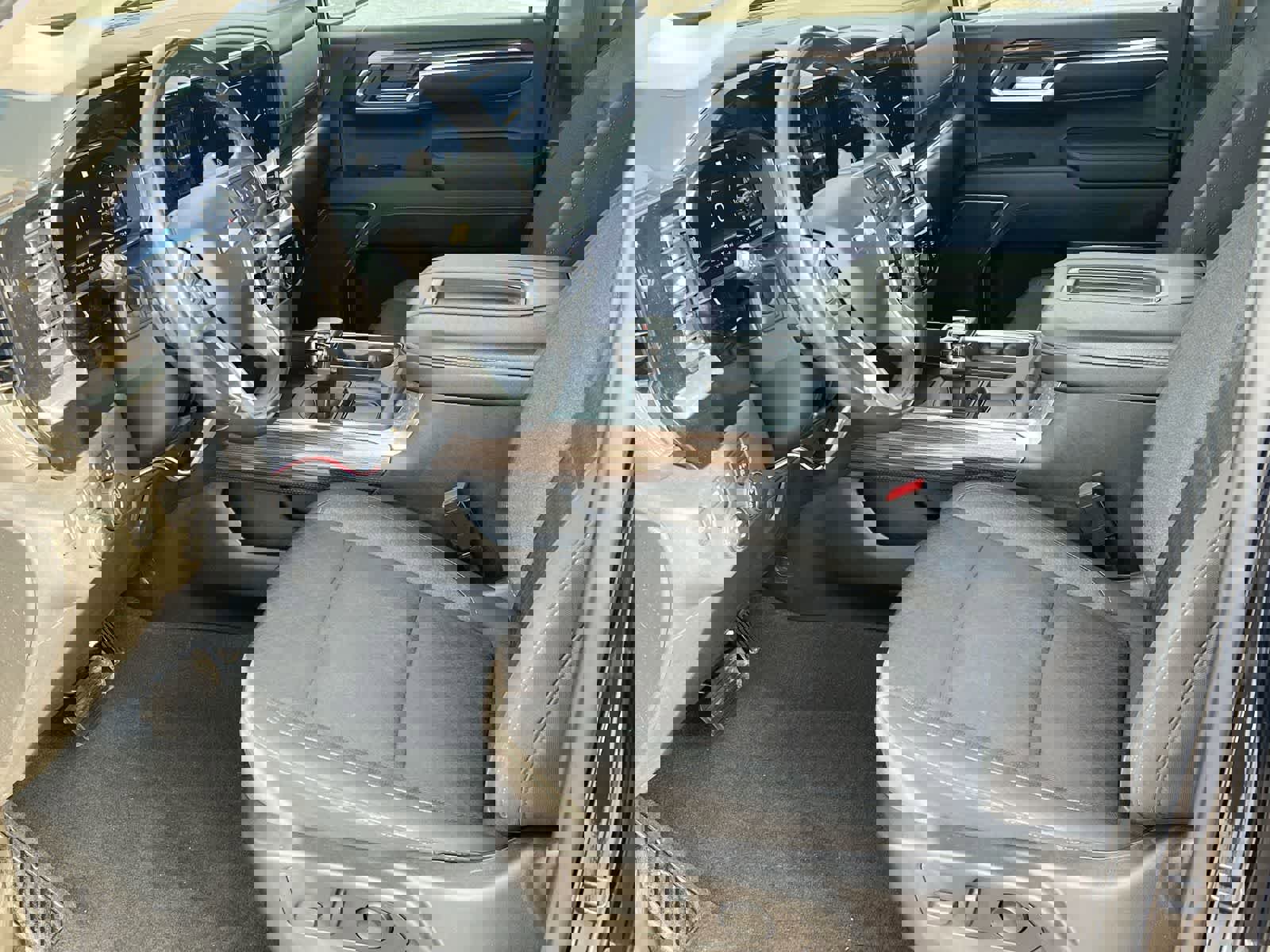 Used 2022 Chevrolet Silverado 1500 LT image 10