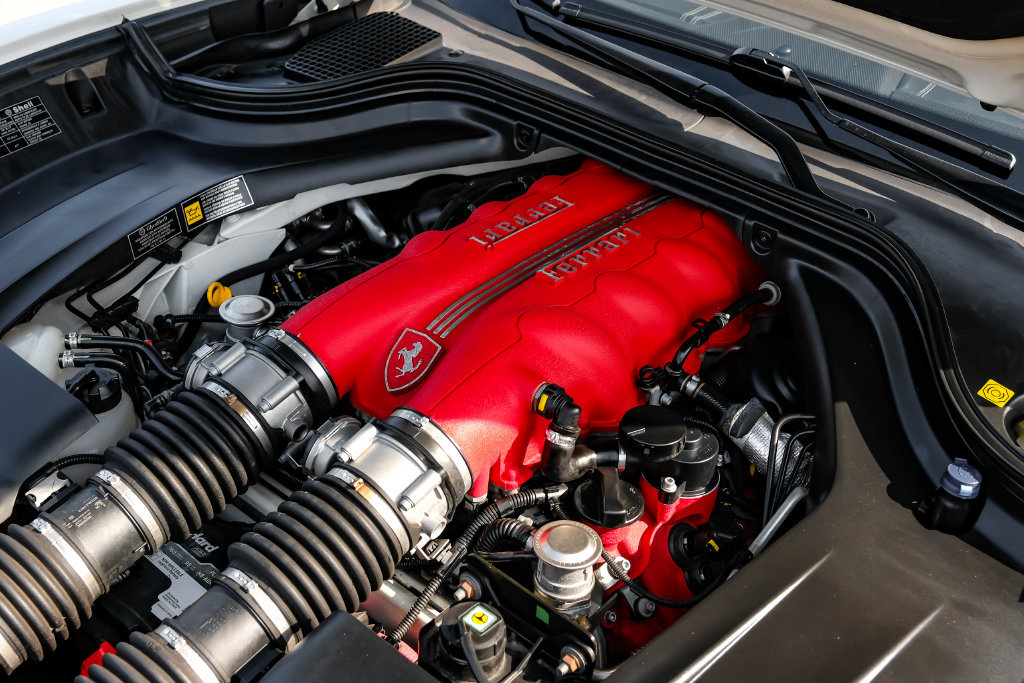 Used 2014 Ferrari California RWD image 52