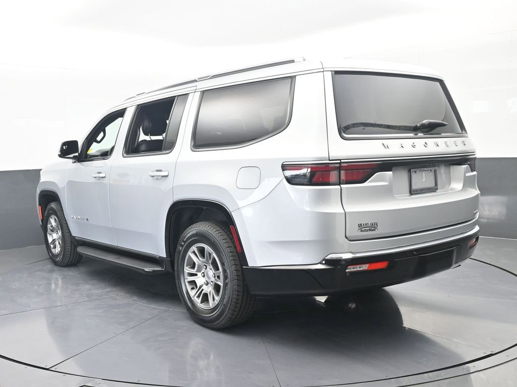 Used 2022 Jeep Wagoneer Series I RWD image 4