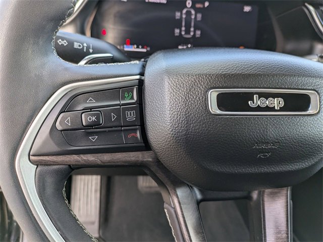 Certified 2023 Jeep Grand Cherokee L Limited w/ Trailer Tow Group (B) image 17