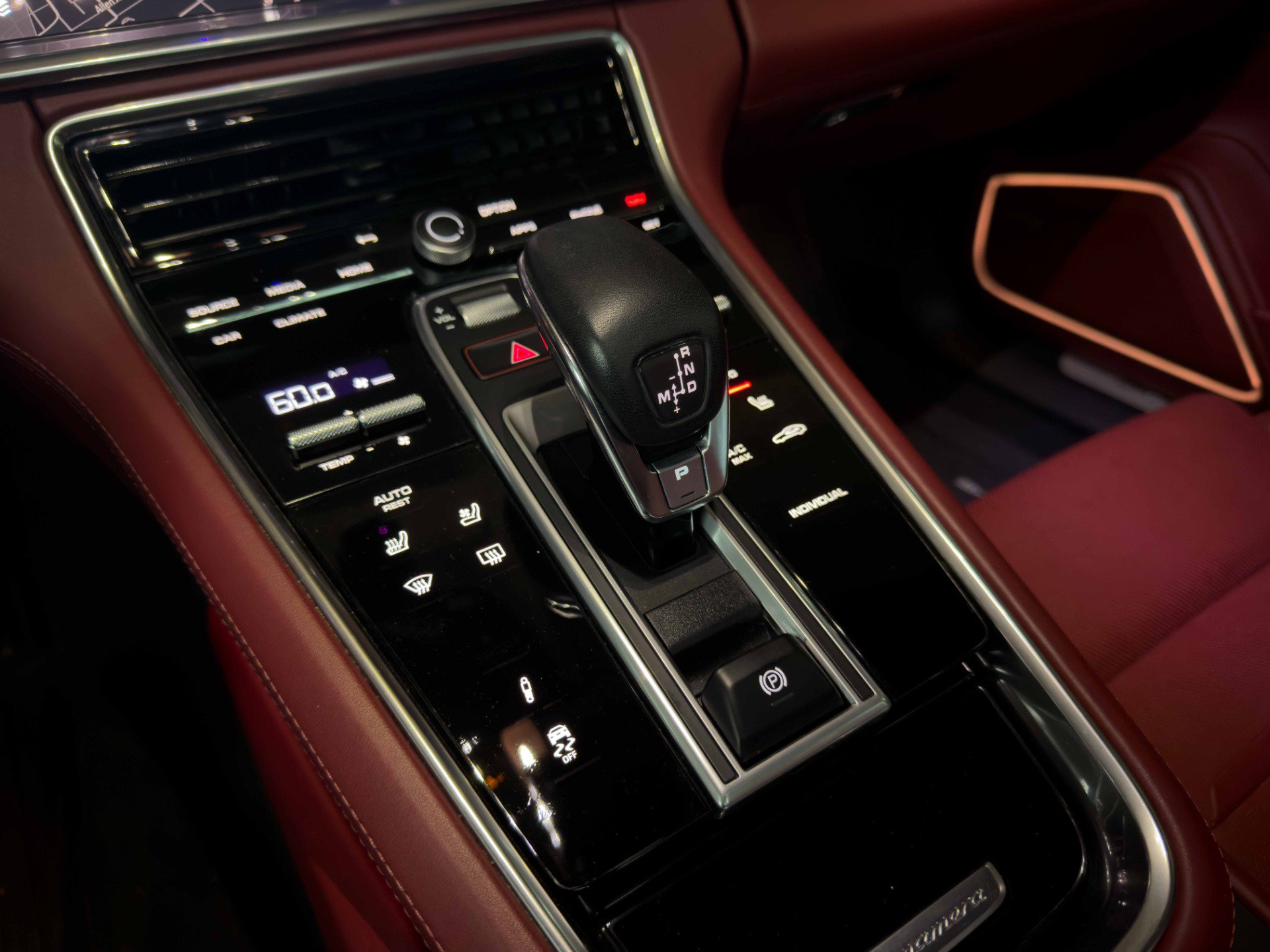 Used 2022 Porsche Panamera 4S AWD/4WD image 41