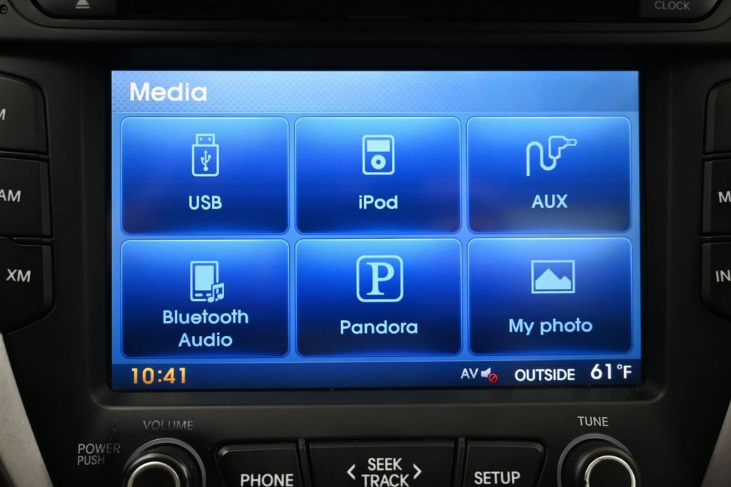 Used 2014 Hyundai Veloster w/ Style Package 02 FWD image 16