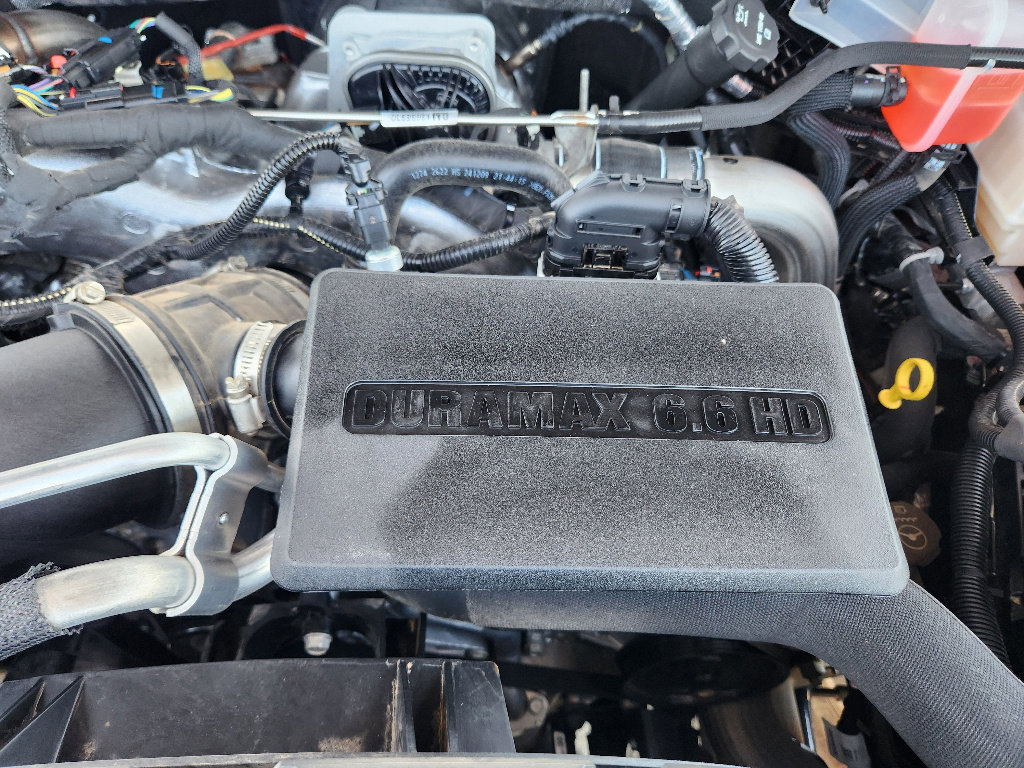 Certified 2025 Chevrolet Silverado 2500 Custom w/ Custom Value Package image 30